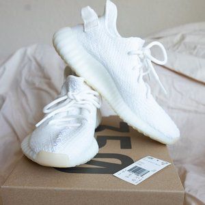 YEEZY Boost 350 V2 (triple white) BNIB